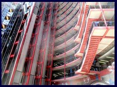 James R. Thompson Center 10 - atrium